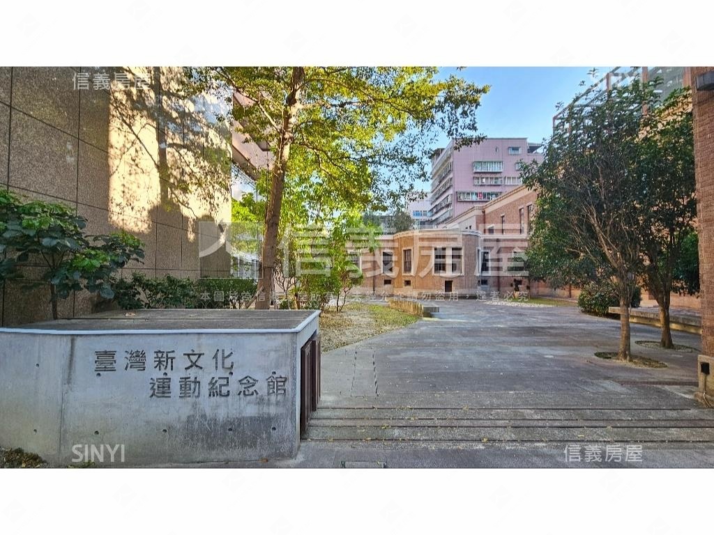 北市超強總價華廈平面車位房屋室內格局與周邊環境