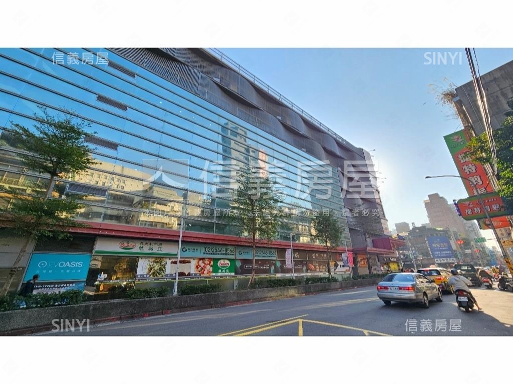 北市超強總價華廈平面車位房屋室內格局與周邊環境