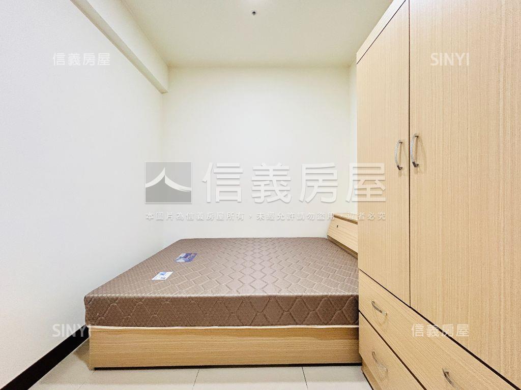 海洋都心２面中庭二房房屋室內格局與周邊環境