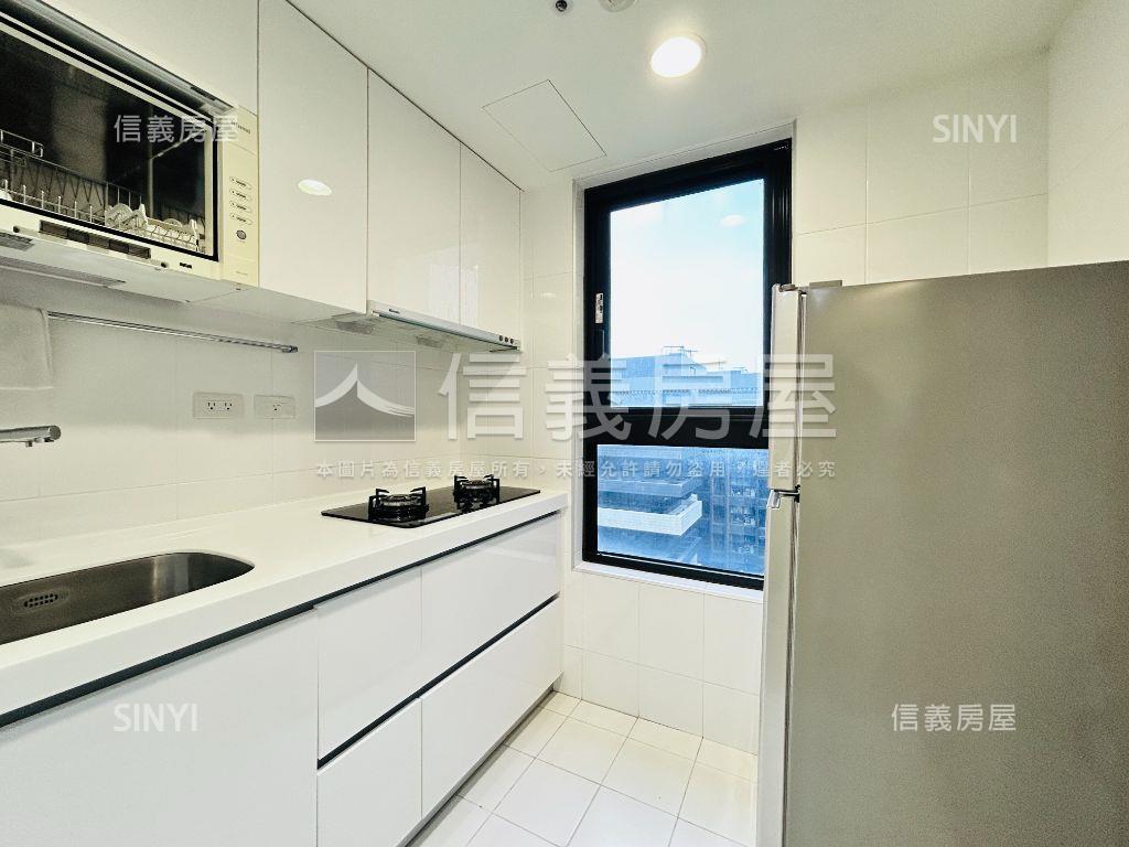 海洋都心２面中庭二房房屋室內格局與周邊環境