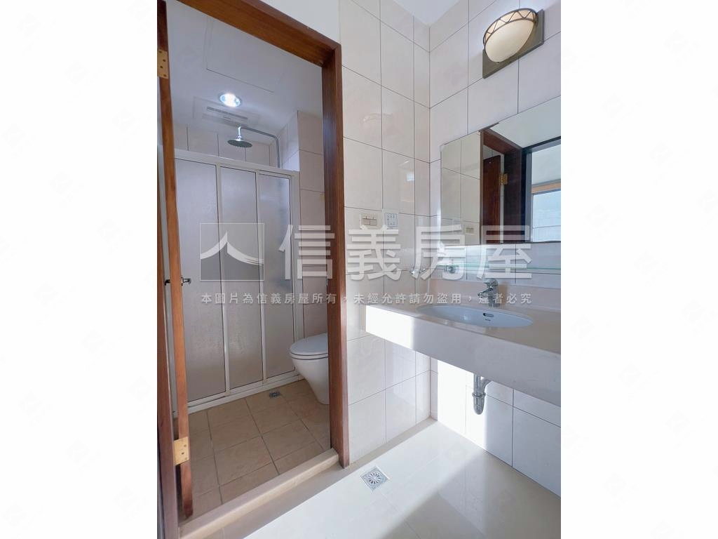 彩色羅馬好美高樓兩房房屋室內格局與周邊環境