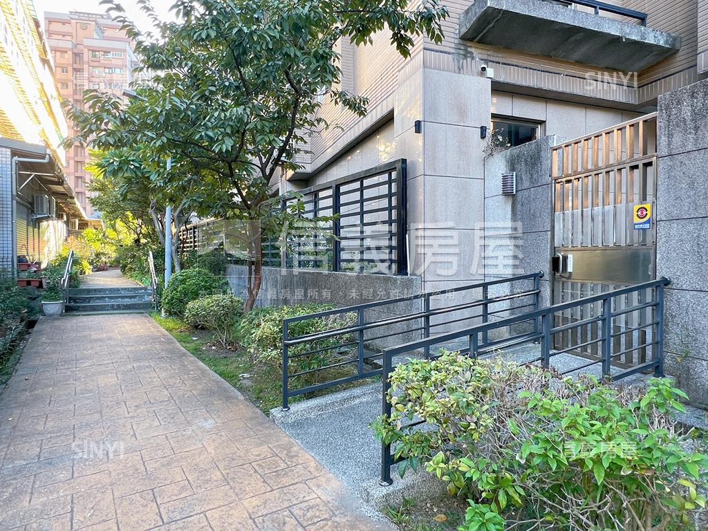 彩色羅馬好美高樓兩房房屋室內格局與周邊環境
