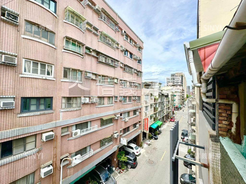 近捷運高醫正街騎樓透天房屋室內格局與周邊環境