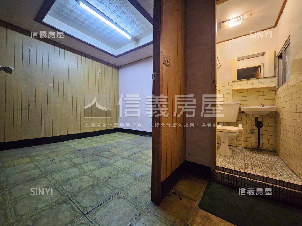 烏日騎樓透天房屋室內格局與周邊環境