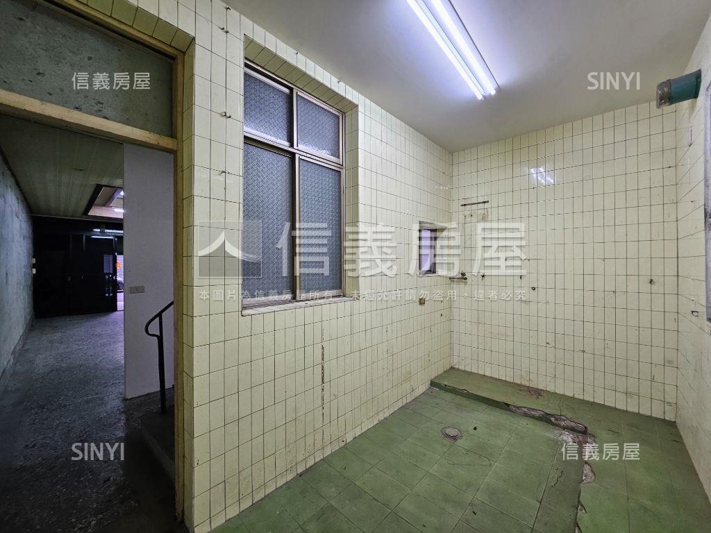 烏日騎樓透天房屋室內格局與周邊環境