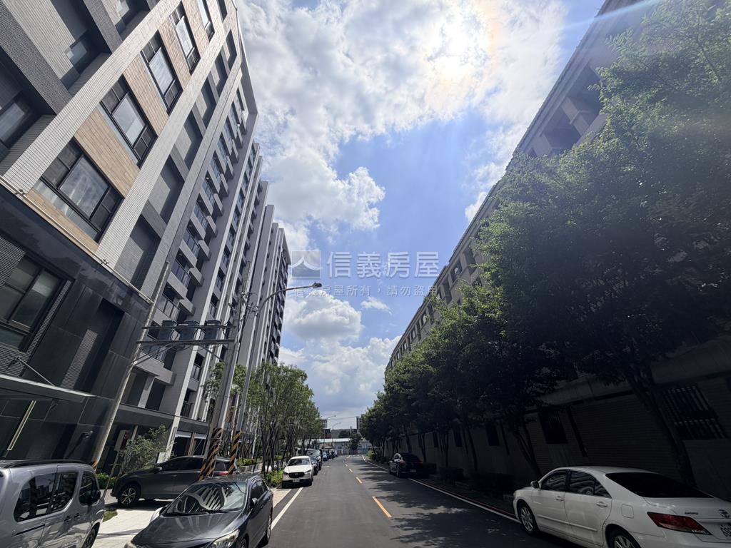 捷運宜居全新電梯別墅房屋室內格局與周邊環境