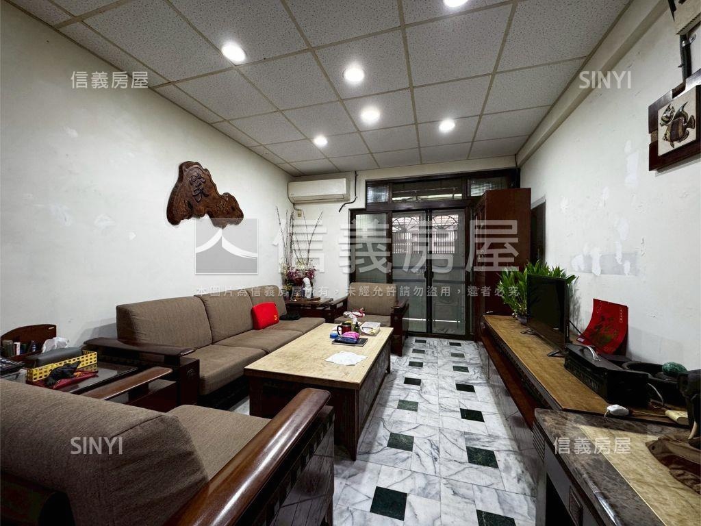 西湖捷運黃金一樓房屋室內格局與周邊環境