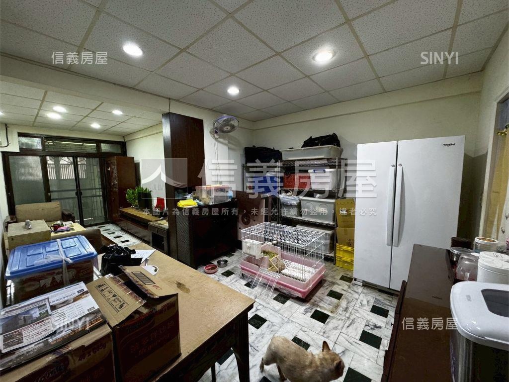 西湖捷運黃金一樓房屋室內格局與周邊環境