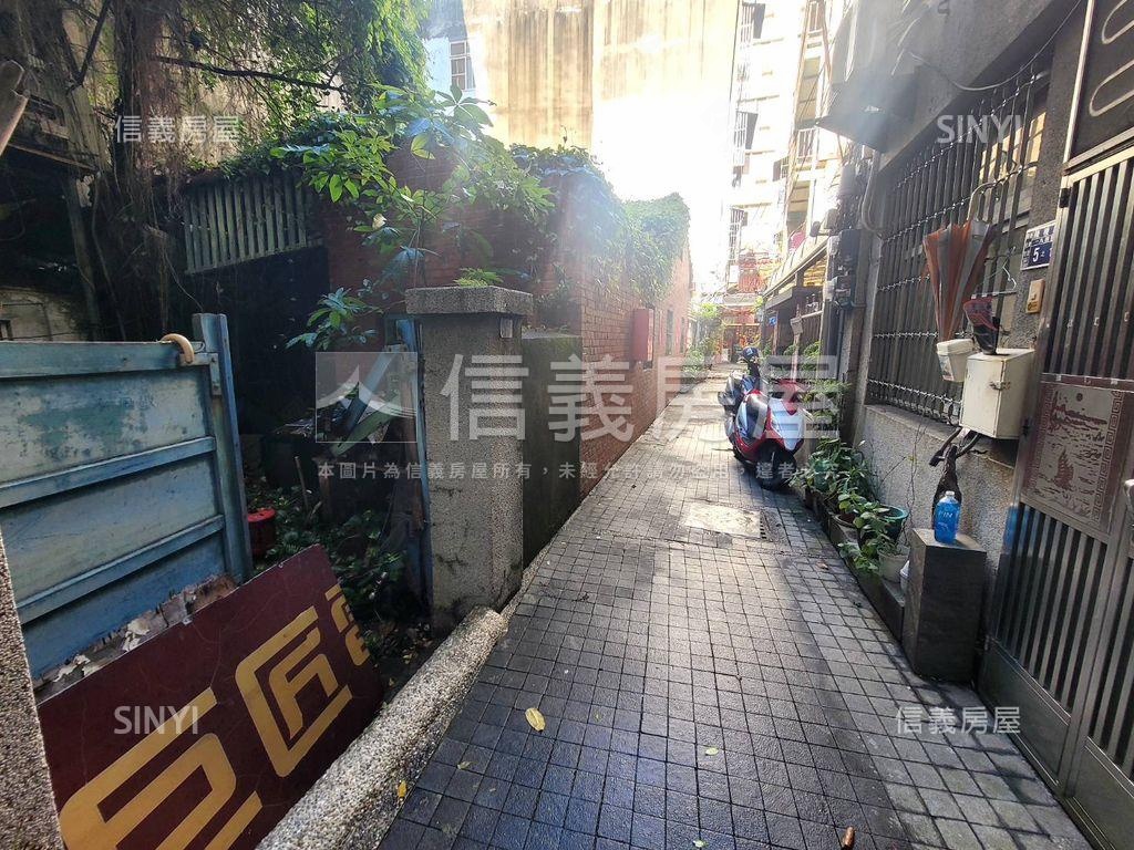 大面寬方正土地房屋室內格局與周邊環境