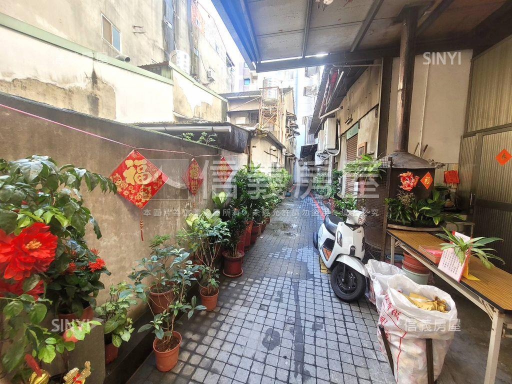 大面寬方正土地房屋室內格局與周邊環境