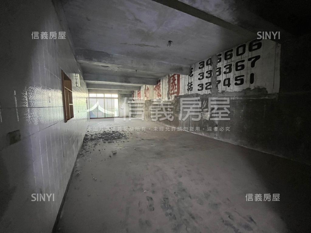 近車站延平路大地坪透店房屋室內格局與周邊環境