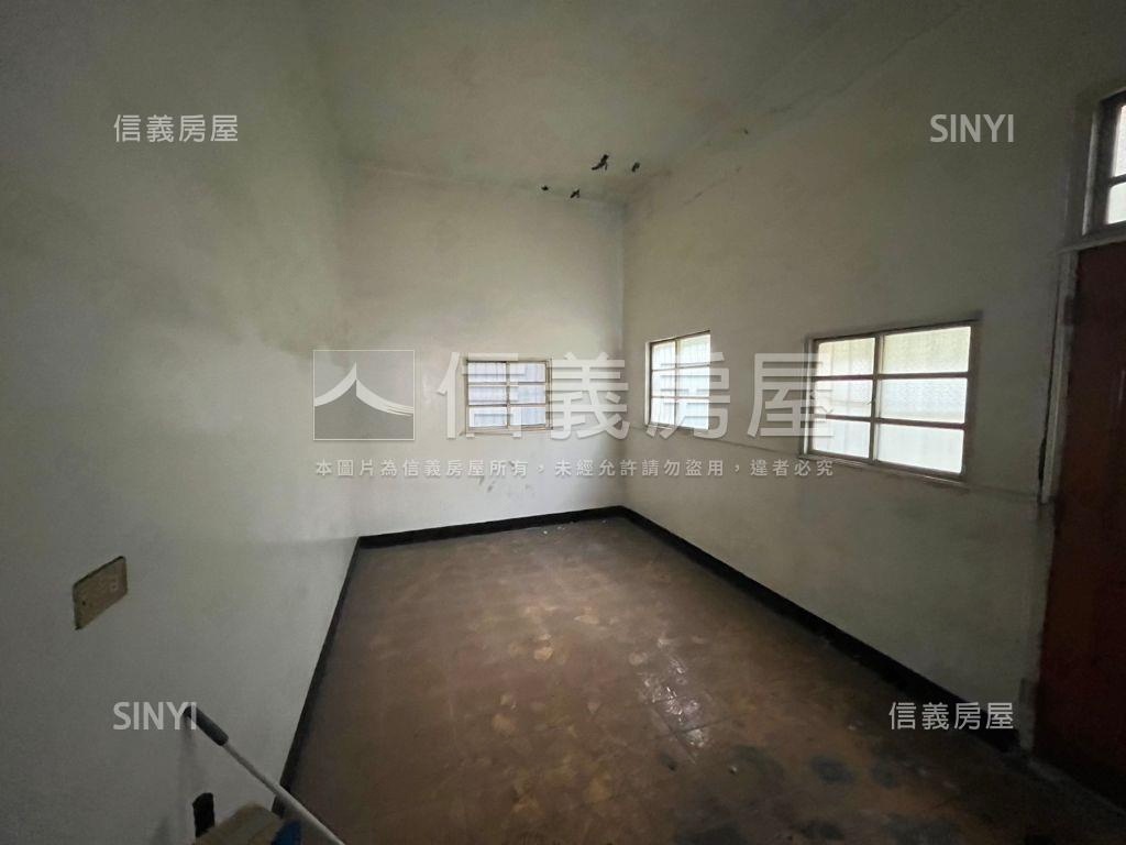 近車站延平路大地坪透店房屋室內格局與周邊環境