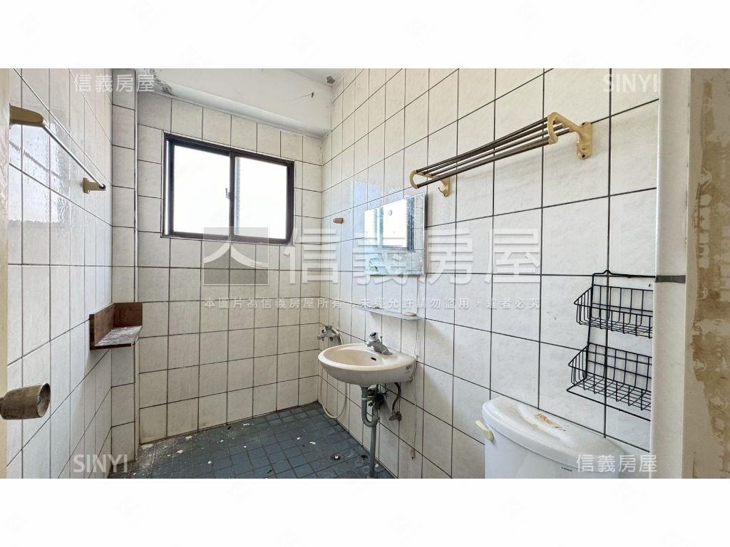 俗！頭家厝大地坪角間透天房屋室內格局與周邊環境