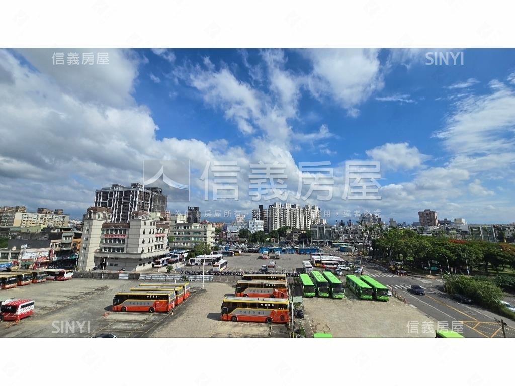 富爺精緻大４房車位房屋室內格局與周邊環境
