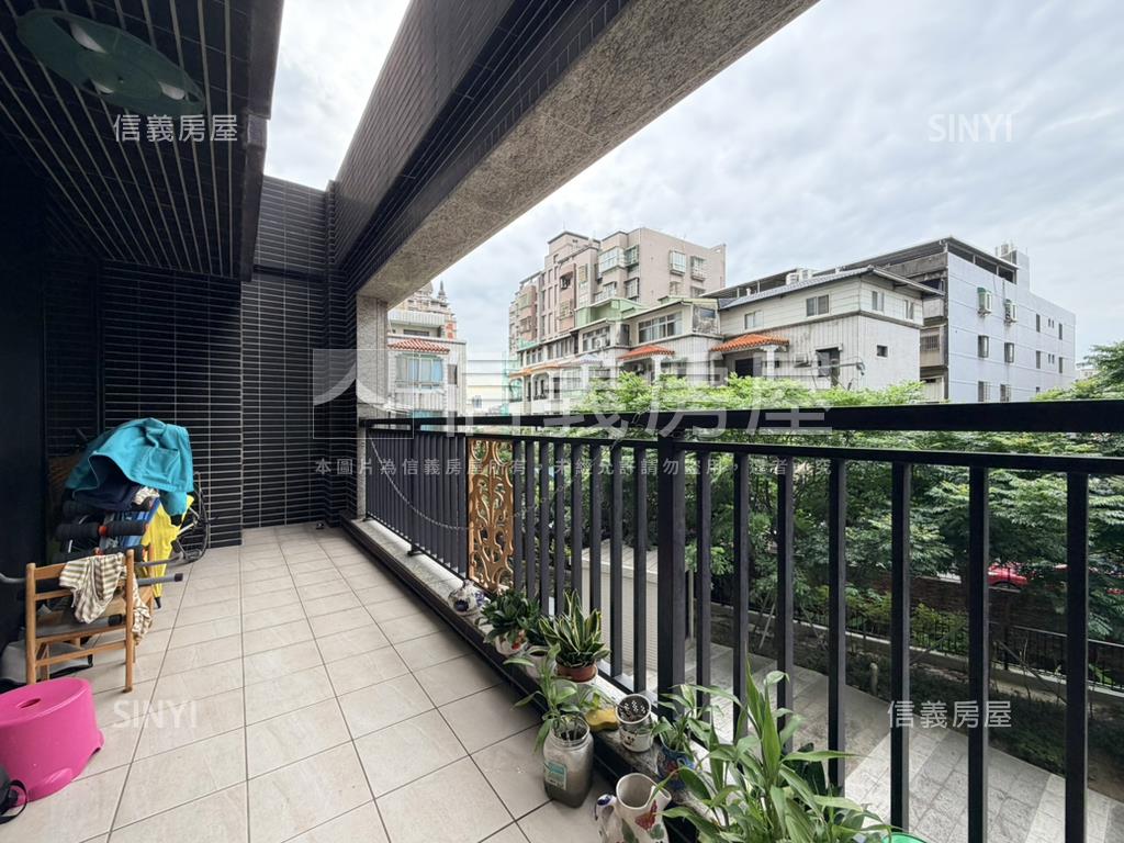 百虹歡璽城房屋室內格局與周邊環境