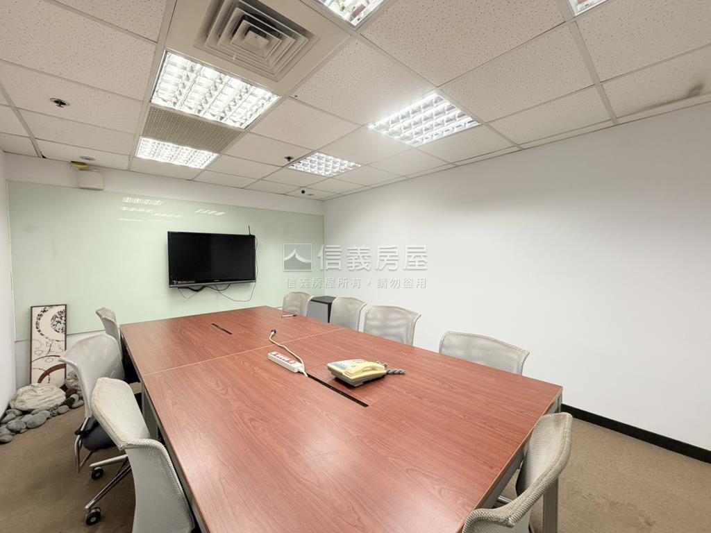 榮耀爵市優質辦公房屋室內格局與周邊環境