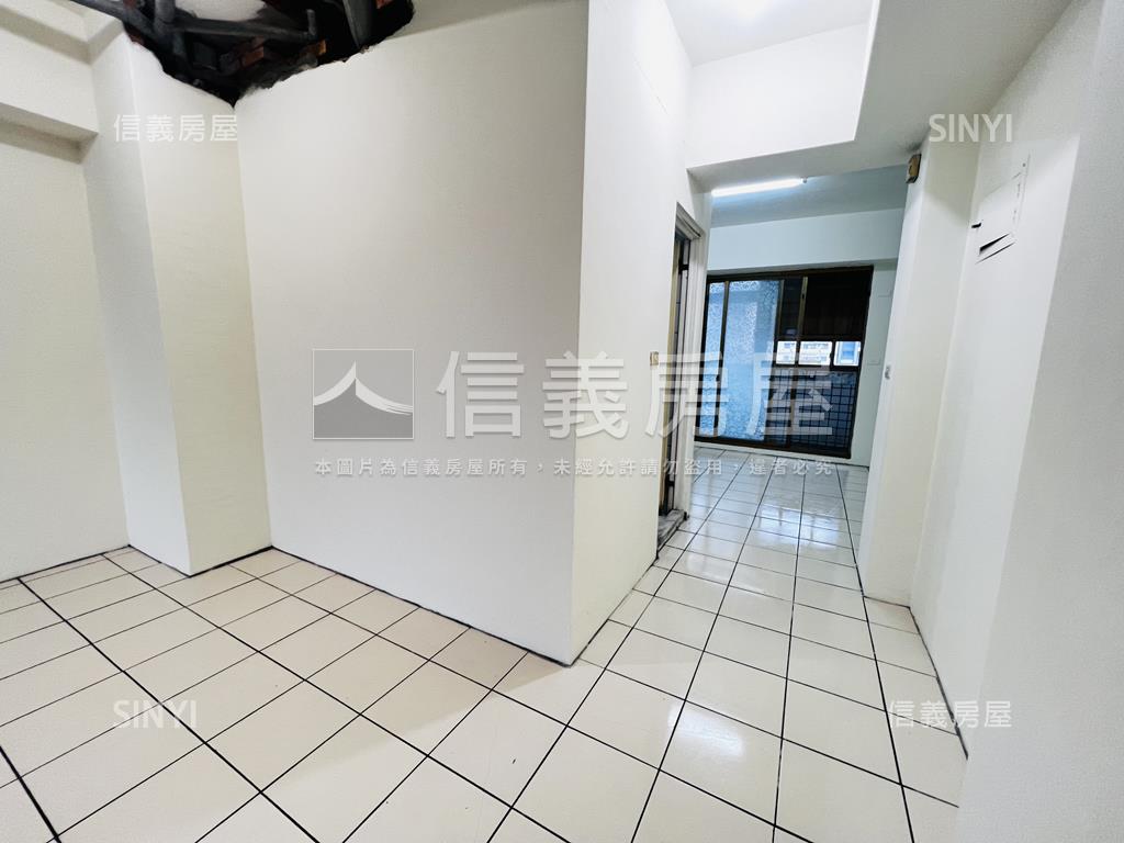 專任電梯高樓低公設美景戶房屋室內格局與周邊環境