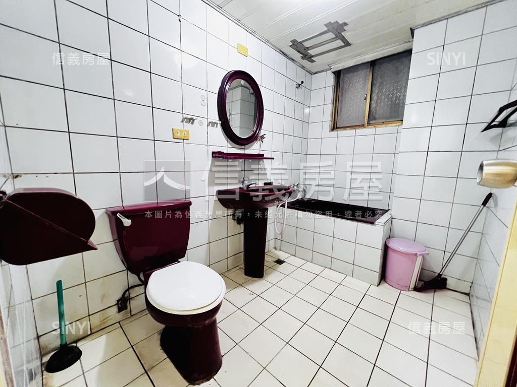 專任電梯高樓低公設美景戶房屋室內格局與周邊環境