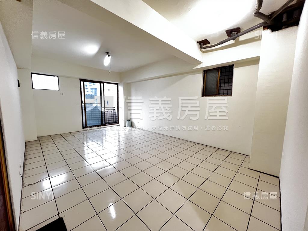 迪化商圈的電梯邊間高樓房屋室內格局與周邊環境