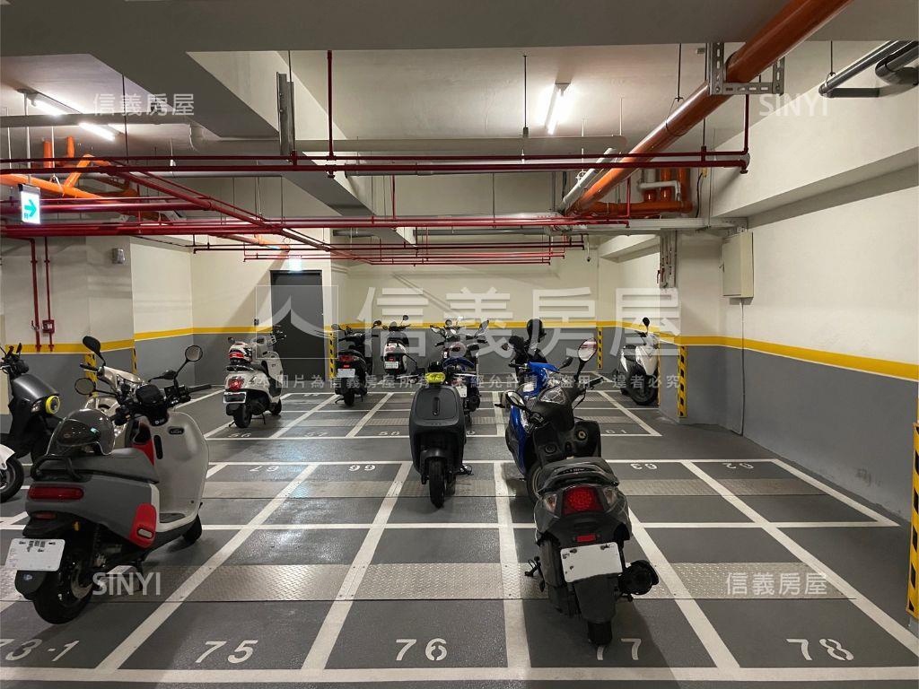 高鐵山景兩房車位房屋室內格局與周邊環境