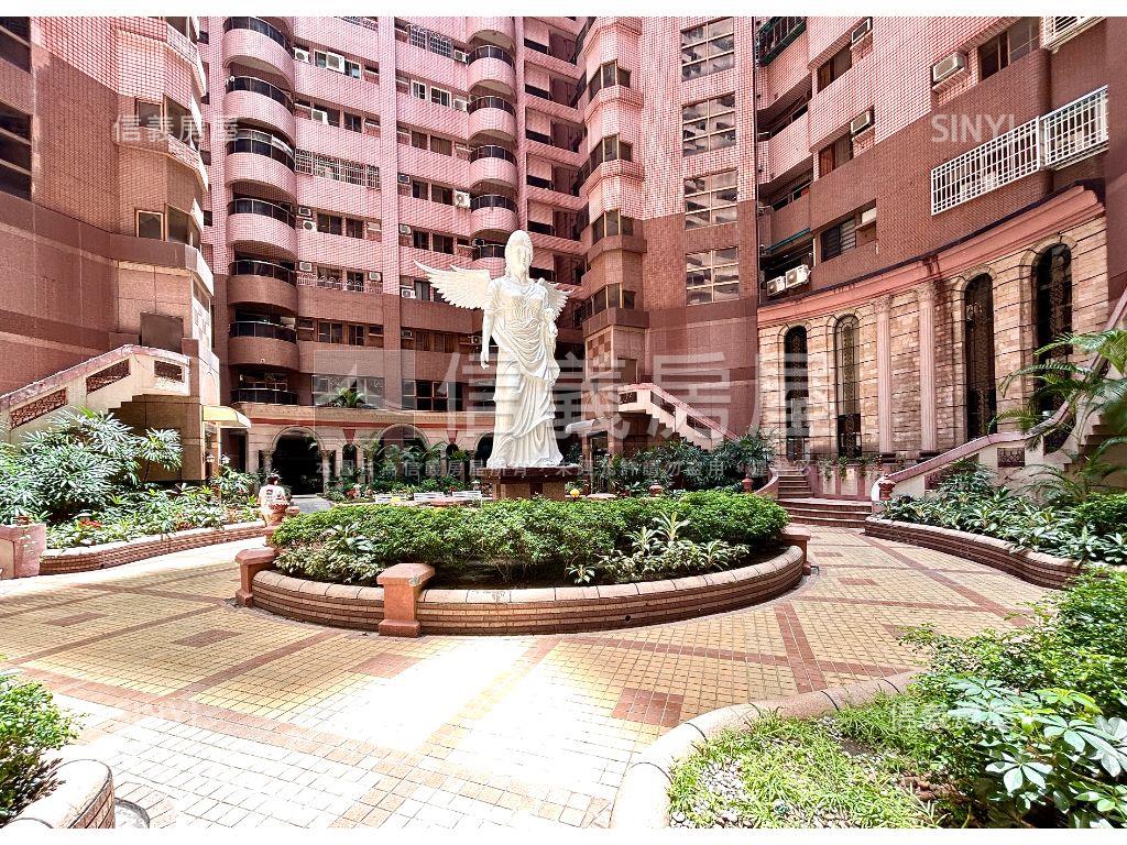 輝皇高樓沁涼精裝四房平車房屋室內格局與周邊環境