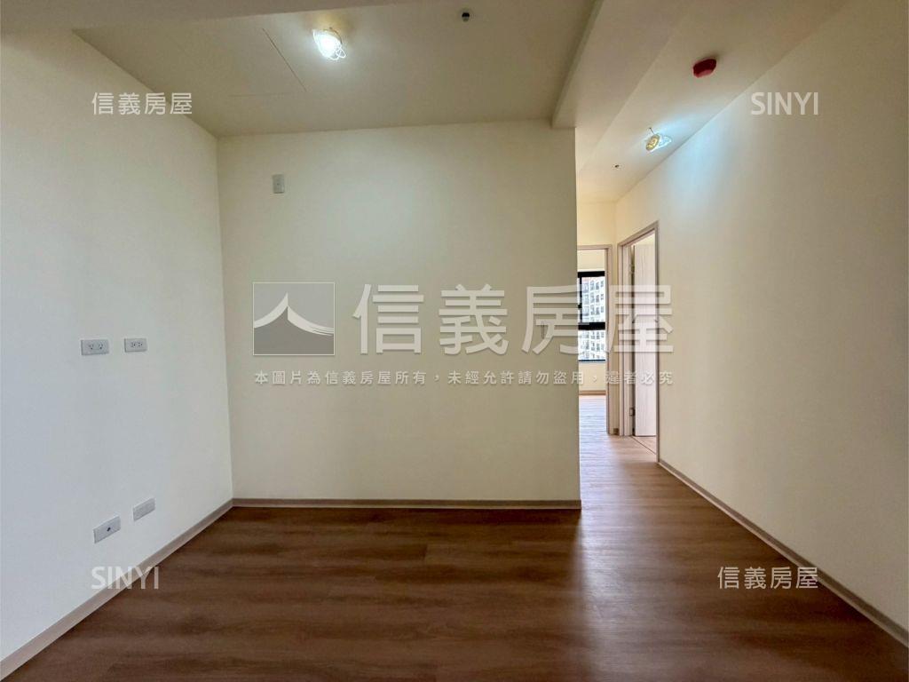 景立方朝南可看三房平車房屋室內格局與周邊環境