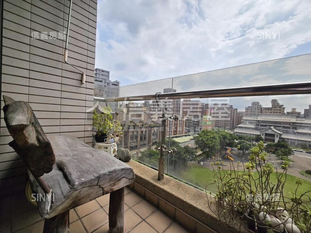 面柳堤如意堡帝景挑高豪邸房屋室內格局與周邊環境