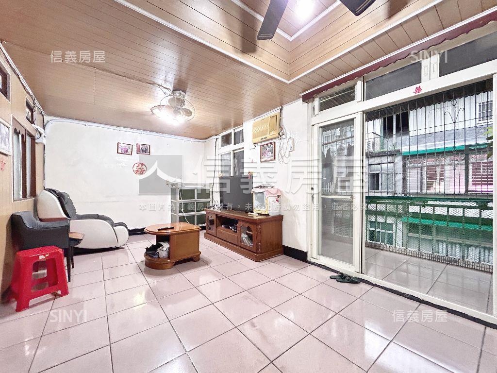 中正公寓５樓房屋室內格局與周邊環境