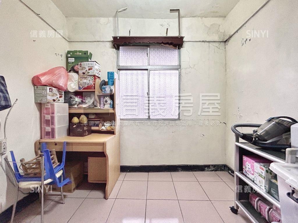 中正公寓５樓房屋室內格局與周邊環境