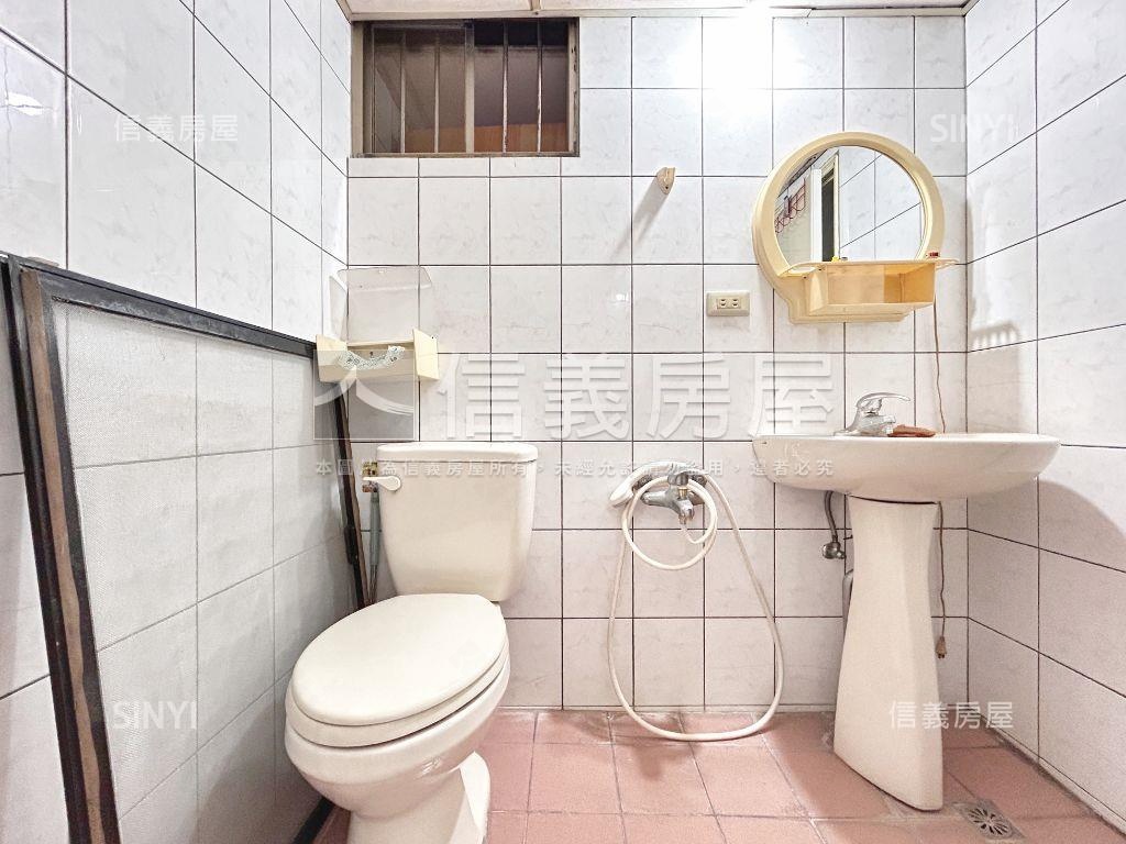 中正公寓５樓房屋室內格局與周邊環境