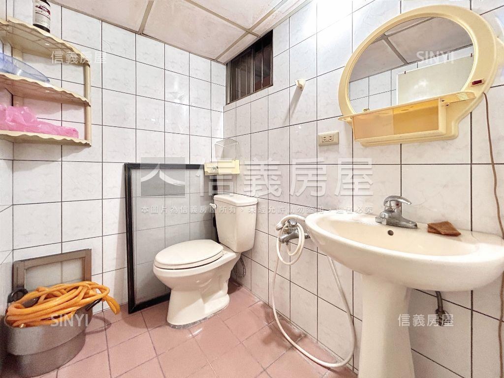 中正公寓５樓房屋室內格局與周邊環境