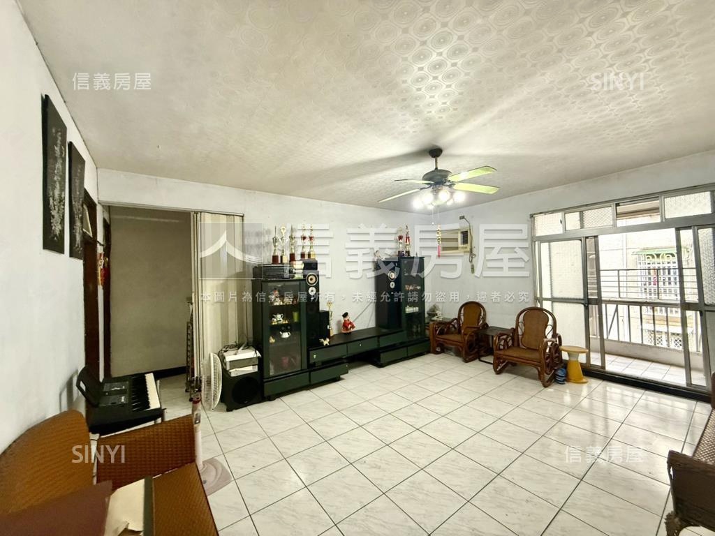 內湖方正亮麗四房房屋室內格局與周邊環境