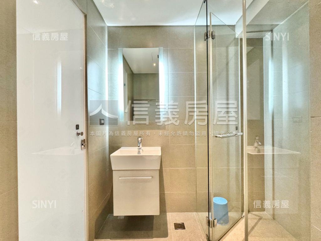 輕奢．霞海高樓景觀宅房屋室內格局與周邊環境