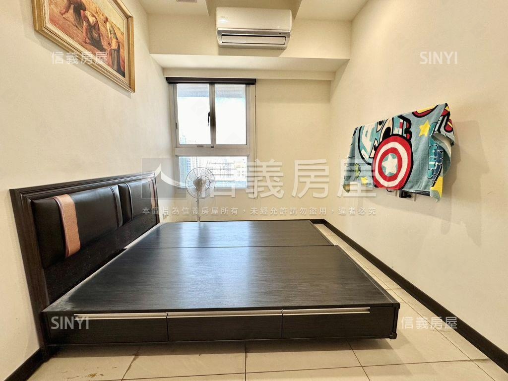 江翠ＯＮＥ美裝潢三房車位房屋室內格局與周邊環境