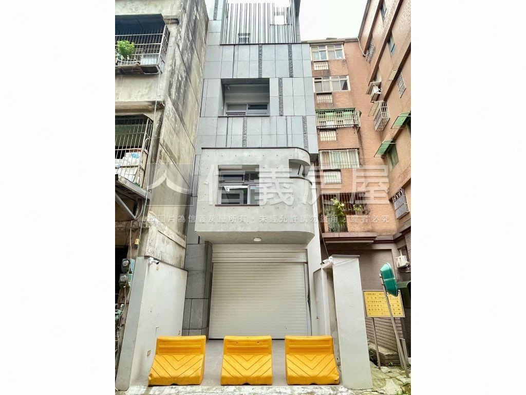 公園旁電梯別墅房屋室內格局與周邊環境