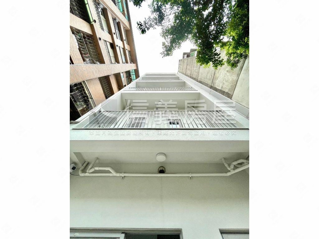 公園旁電梯別墅房屋室內格局與周邊環境