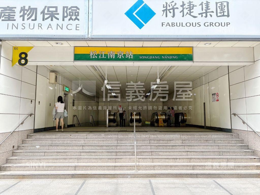 松江南京四平商圈２房２衛房屋室內格局與周邊環境