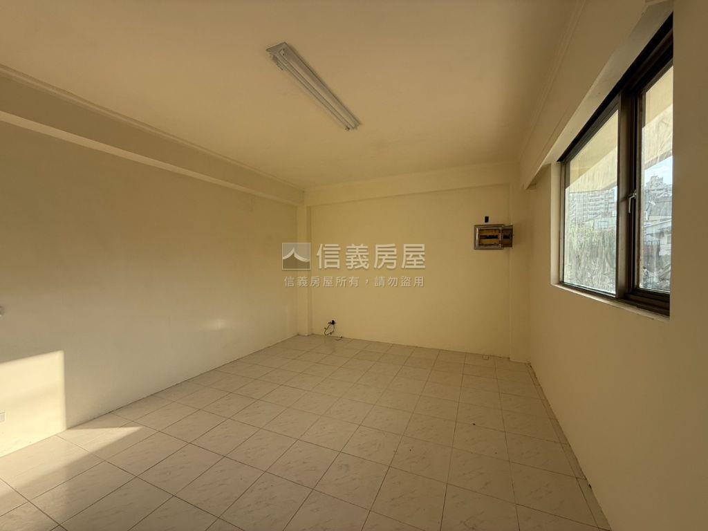 楊梅機能優大四房透天房屋室內格局與周邊環境