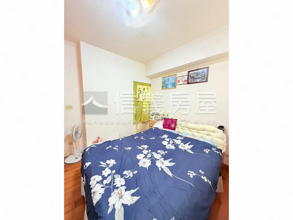 蘆洲民族邊間次頂樓三房房屋室內格局與周邊環境