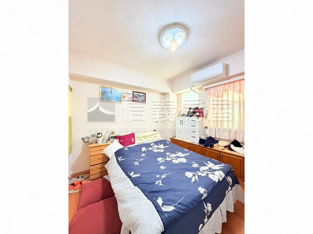 蘆洲民族邊間次頂樓三房房屋室內格局與周邊環境