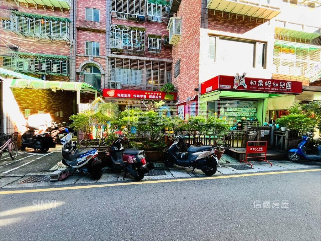 花園新城電梯三房房屋室內格局與周邊環境