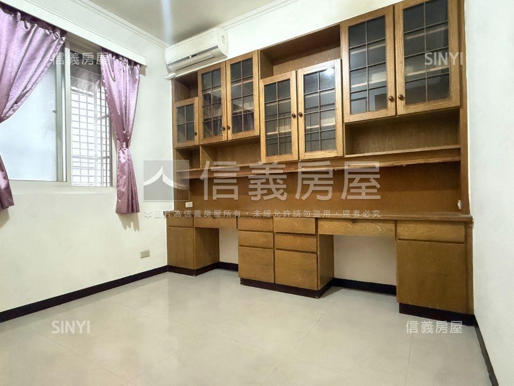銀河華園邊間三房房屋室內格局與周邊環境
