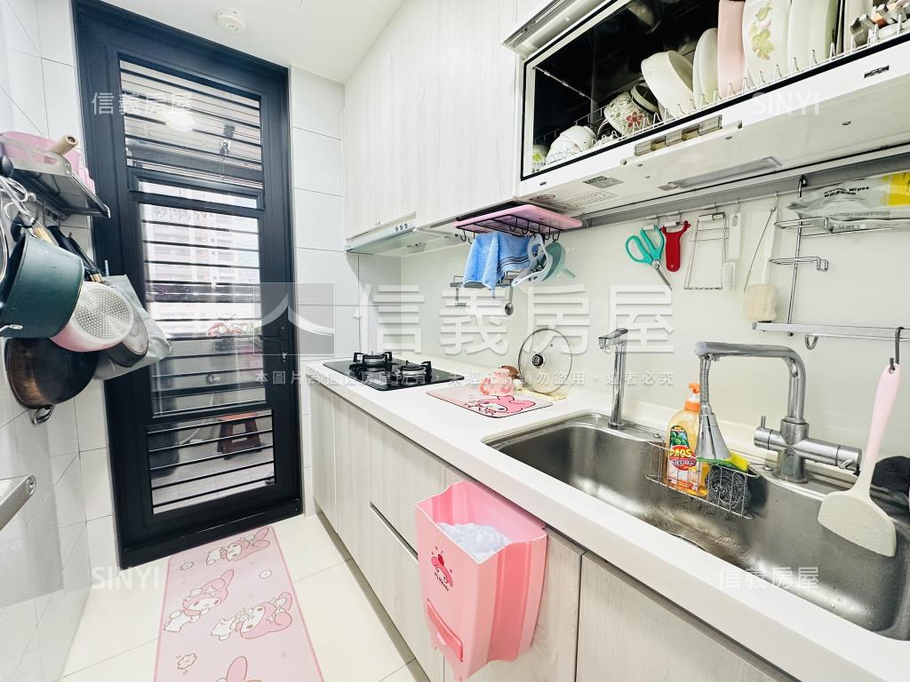 亞昕向陽智能兩房車位房屋室內格局與周邊環境