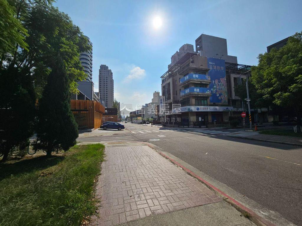 近東興高鐵恬靜店面房屋室內格局與周邊環境