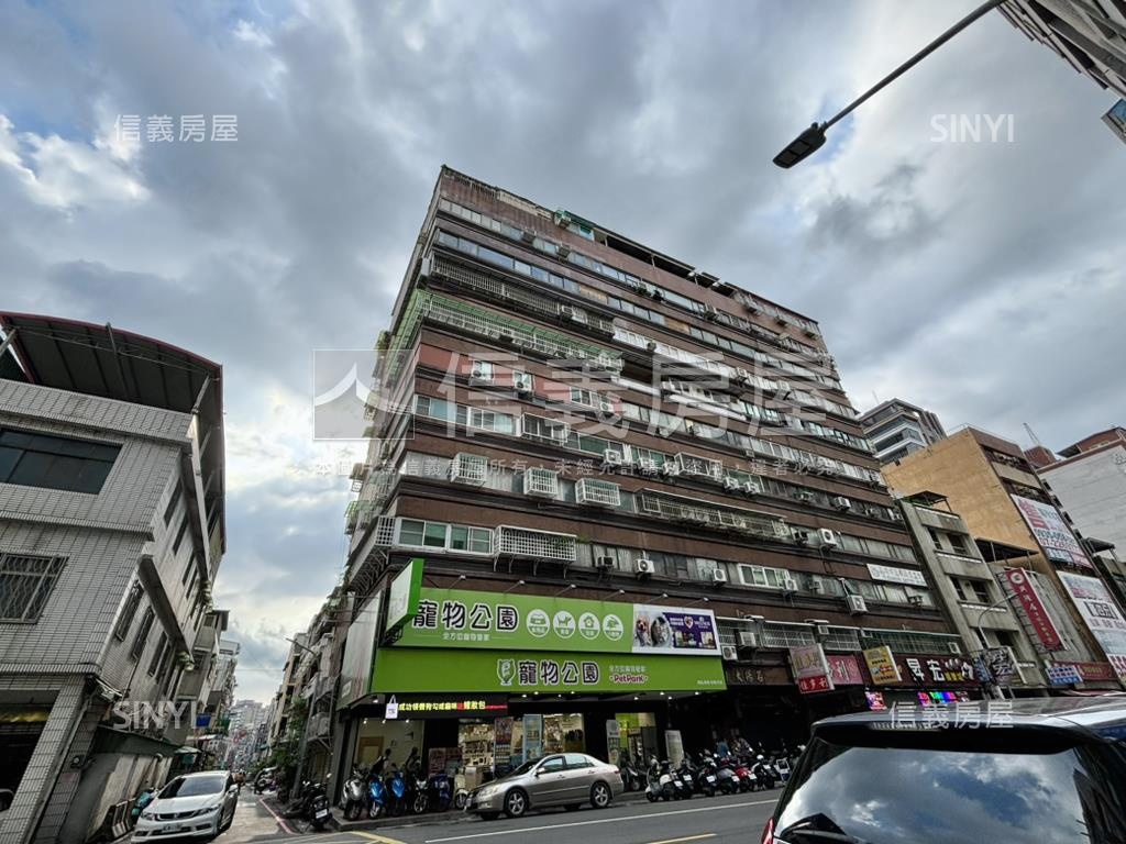 近信義國小捷運站兩房房屋室內格局與周邊環境