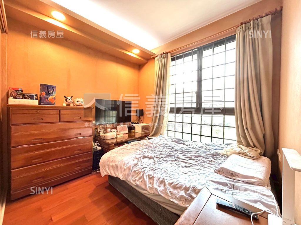 威諾那奢華邊間四房雙車位房屋室內格局與周邊環境