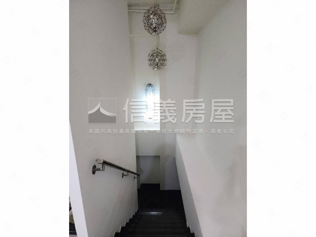 近未來Ｇ０４捷運金店面房屋室內格局與周邊環境