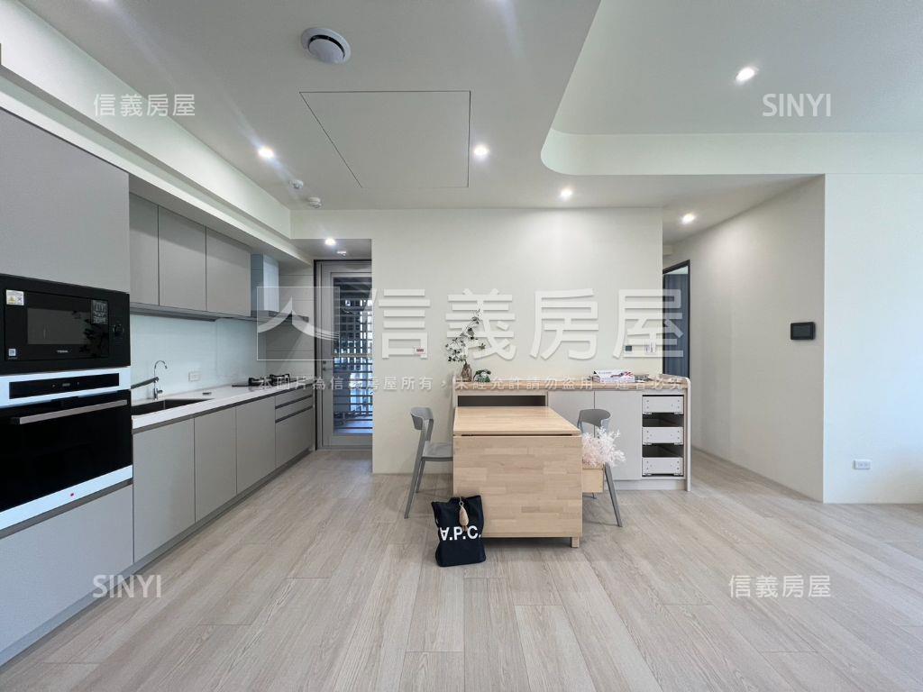 亞昕一緻三房精裝潢露臺戶房屋室內格局與周邊環境