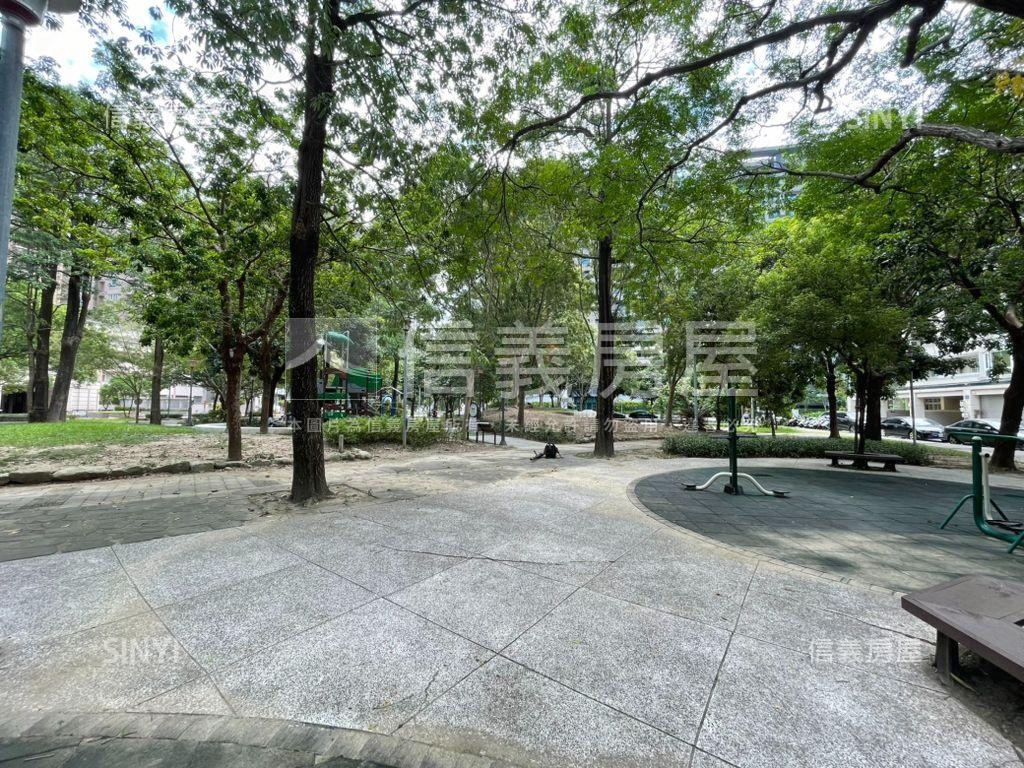 高鐵特區稀有釋出土地房屋室內格局與周邊環境