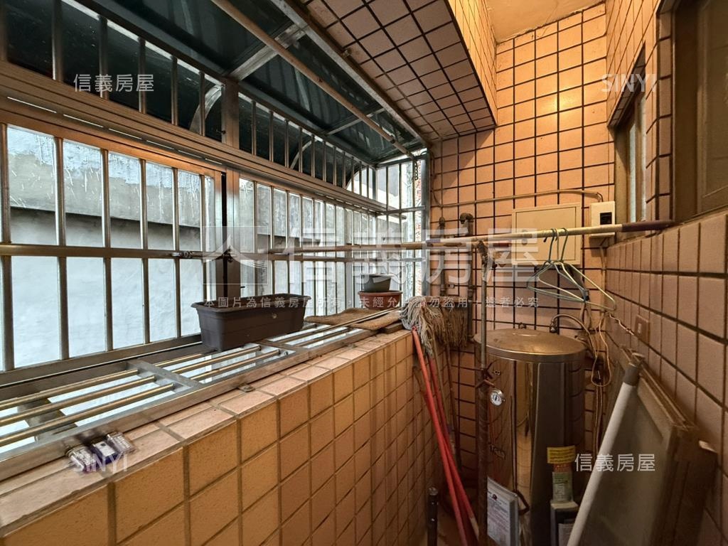 正忠孝路大空間華廈房屋室內格局與周邊環境